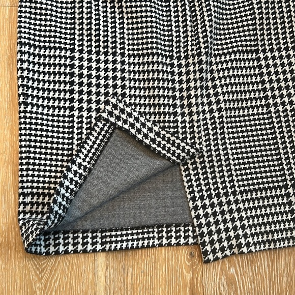 Talbots Houndstooth Skirt - Picture 7 of 7